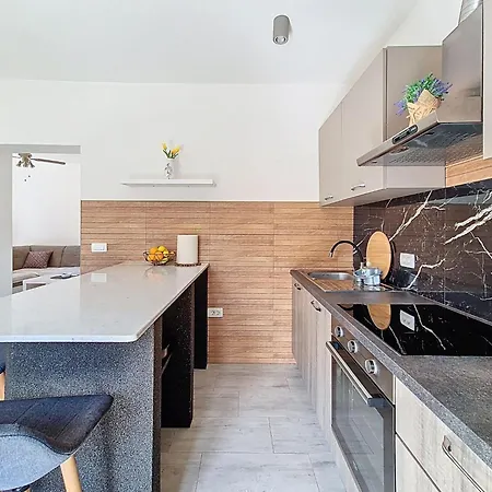 Sanja By Interhome Sit